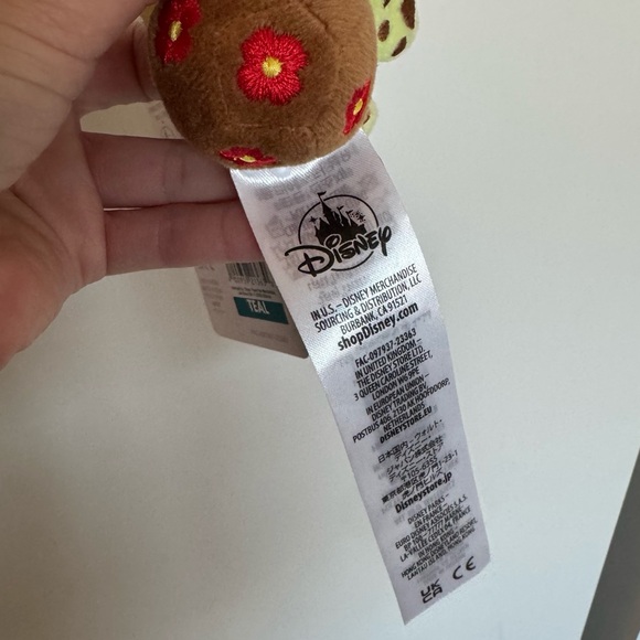 Disney Parks Squirt Baby Turtle From Finding Nemo Magnet Plush Stuffed Animal - Picture 11 of 11